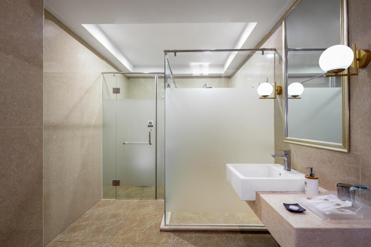 Wenhao Seaview Hotel Sanya Exterior photo
